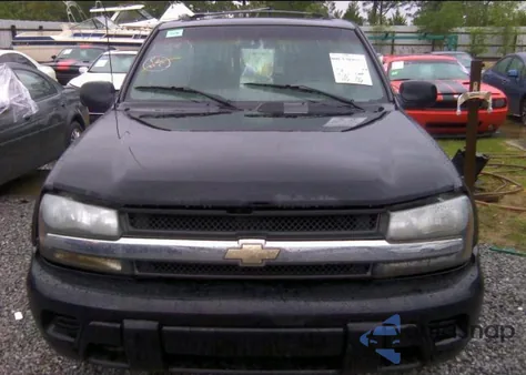 2002 Chevrolet Trailblazer z USA, uszkodzony, nr VIN 1GNDS13S122417110